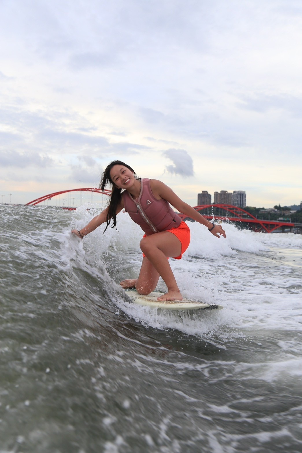 Jessica surfing